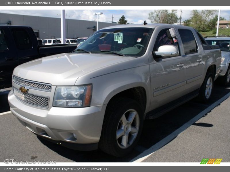 Silver Birch Metallic / Ebony 2007 Chevrolet Avalanche LT 4WD