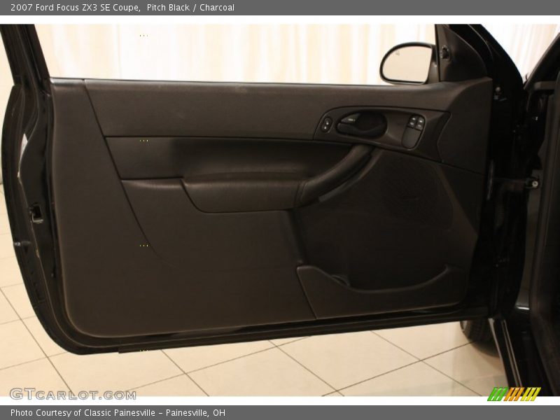 Pitch Black / Charcoal 2007 Ford Focus ZX3 SE Coupe