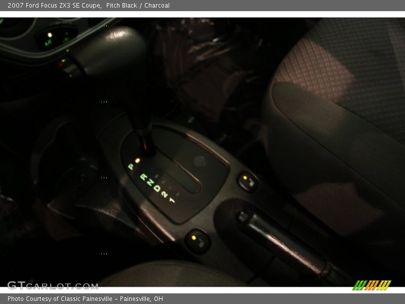 Pitch Black / Charcoal 2007 Ford Focus ZX3 SE Coupe