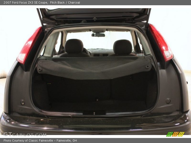 Pitch Black / Charcoal 2007 Ford Focus ZX3 SE Coupe