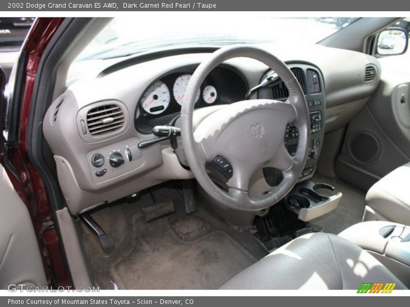 Dashboard of 2002 Grand Caravan ES AWD