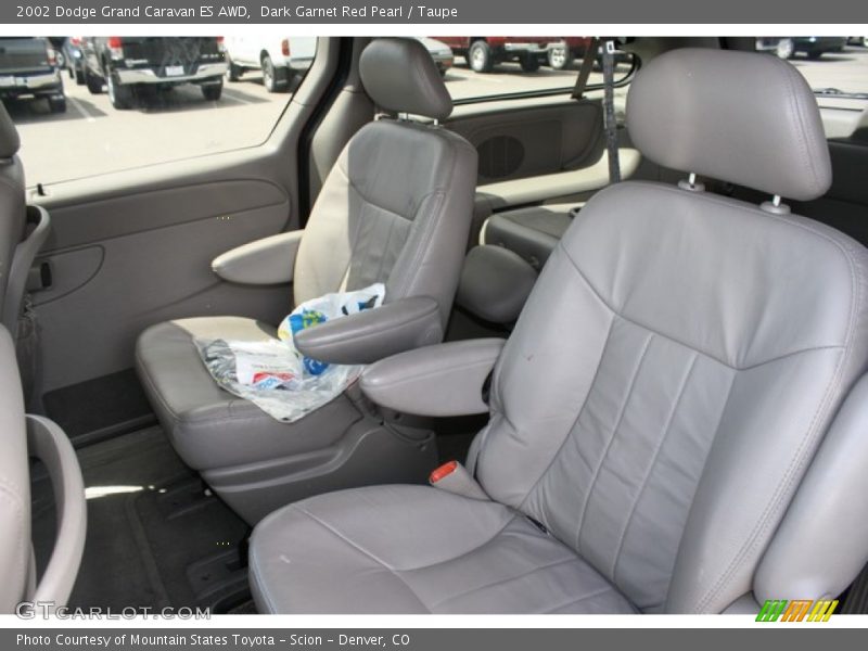 Rear Seat of 2002 Grand Caravan ES AWD