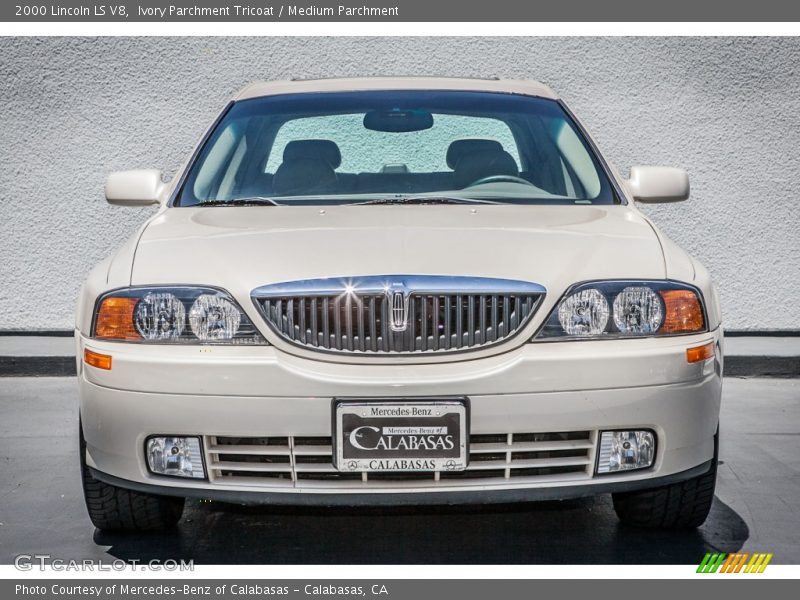 Ivory Parchment Tricoat / Medium Parchment 2000 Lincoln LS V8