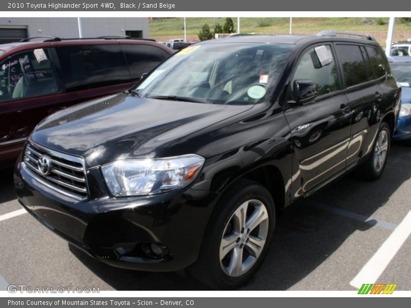 Front 3/4 View of 2010 Highlander Sport 4WD