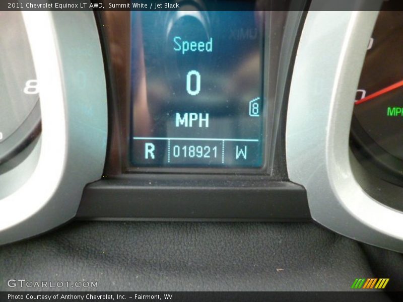 Summit White / Jet Black 2011 Chevrolet Equinox LT AWD