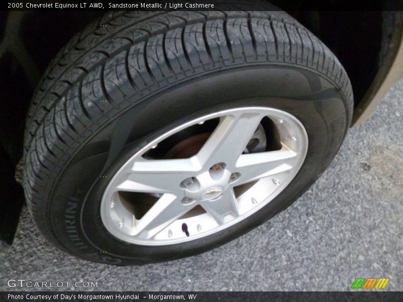 Sandstone Metallic / Light Cashmere 2005 Chevrolet Equinox LT AWD