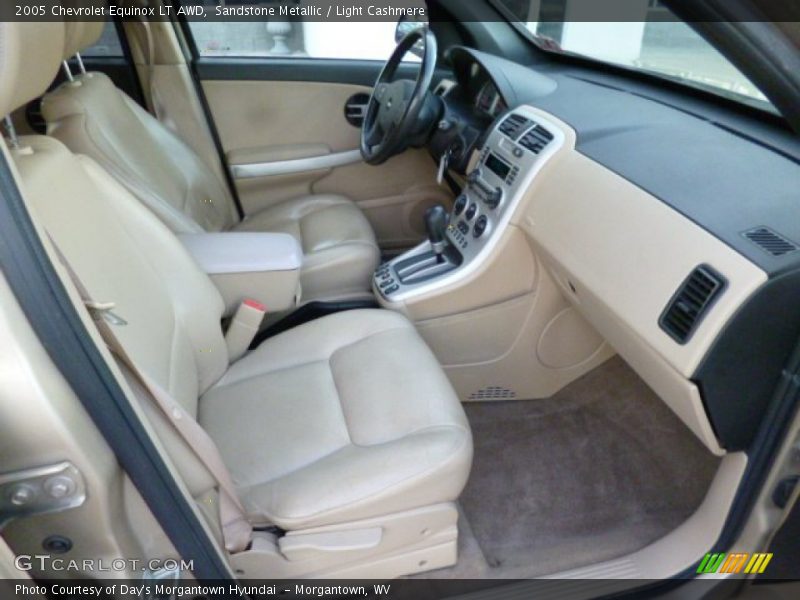 Sandstone Metallic / Light Cashmere 2005 Chevrolet Equinox LT AWD