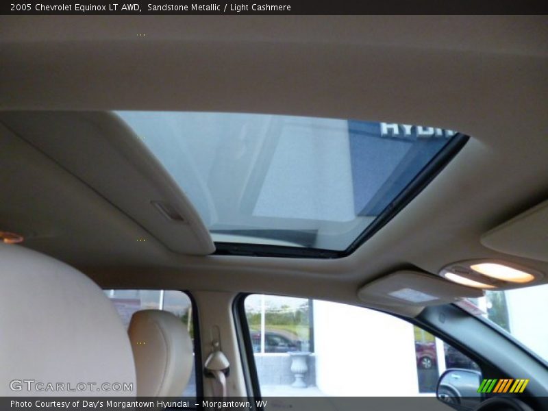 Sandstone Metallic / Light Cashmere 2005 Chevrolet Equinox LT AWD