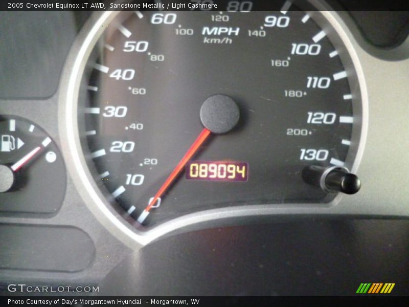 Sandstone Metallic / Light Cashmere 2005 Chevrolet Equinox LT AWD