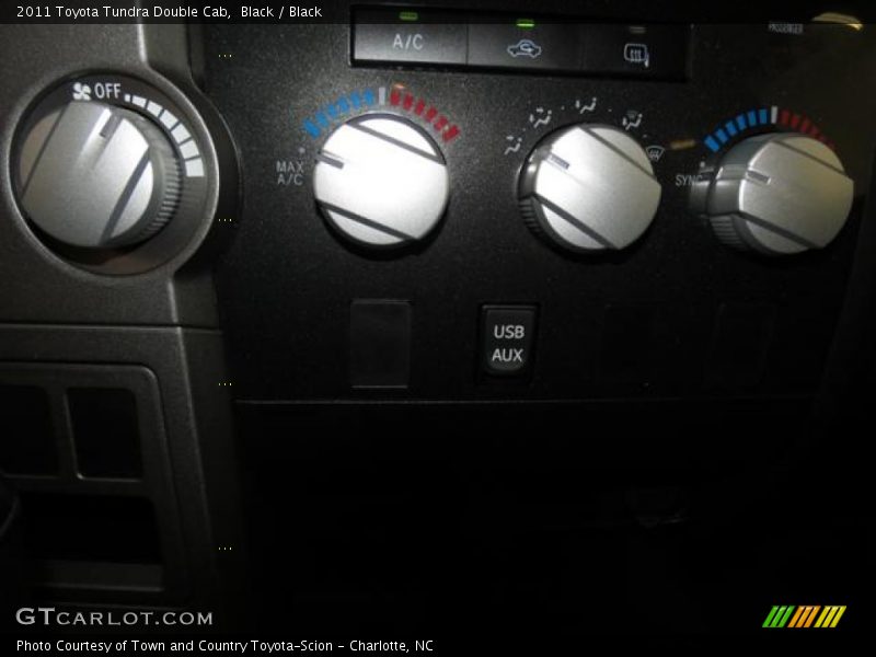 Black / Black 2011 Toyota Tundra Double Cab