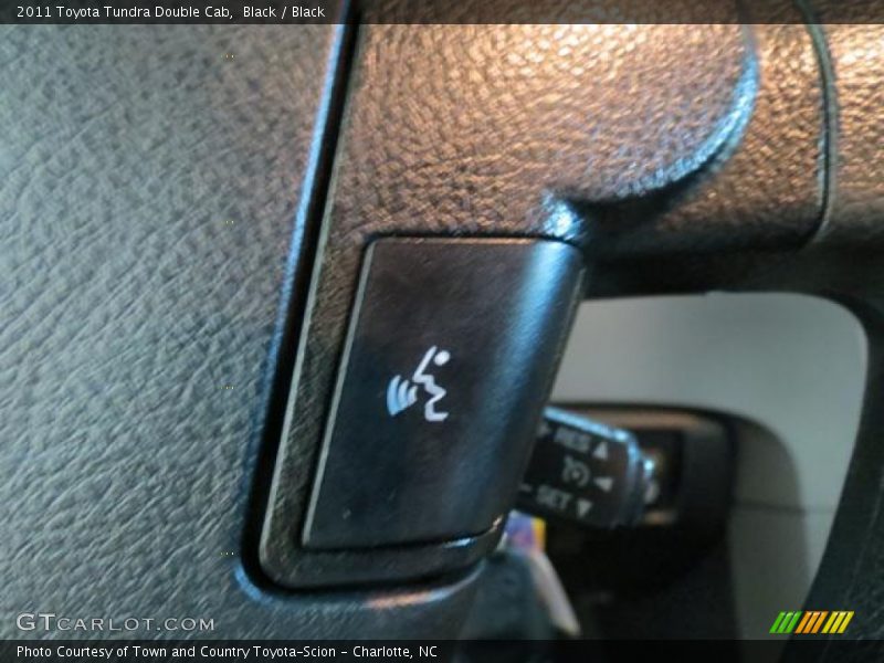 Black / Black 2011 Toyota Tundra Double Cab