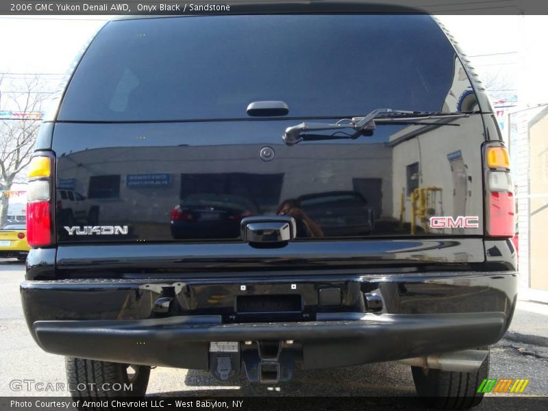 Onyx Black / Sandstone 2006 GMC Yukon Denali AWD