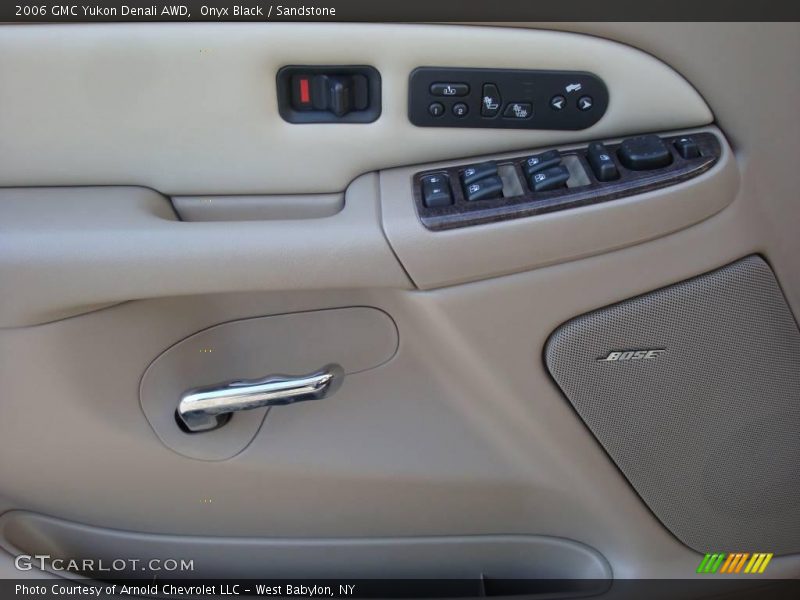 Onyx Black / Sandstone 2006 GMC Yukon Denali AWD