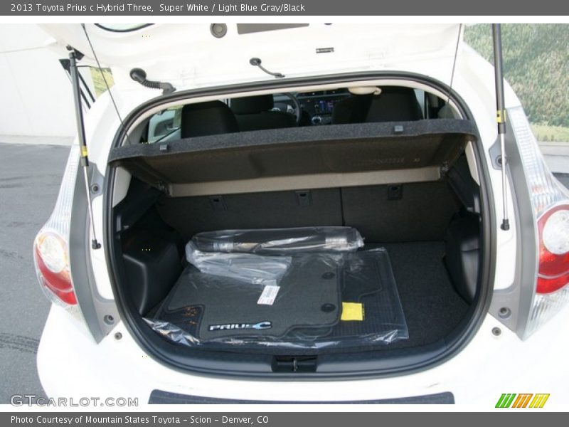 Super White / Light Blue Gray/Black 2013 Toyota Prius c Hybrid Three
