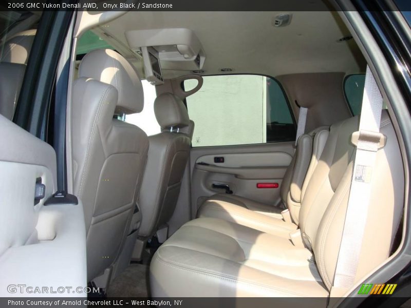 Onyx Black / Sandstone 2006 GMC Yukon Denali AWD