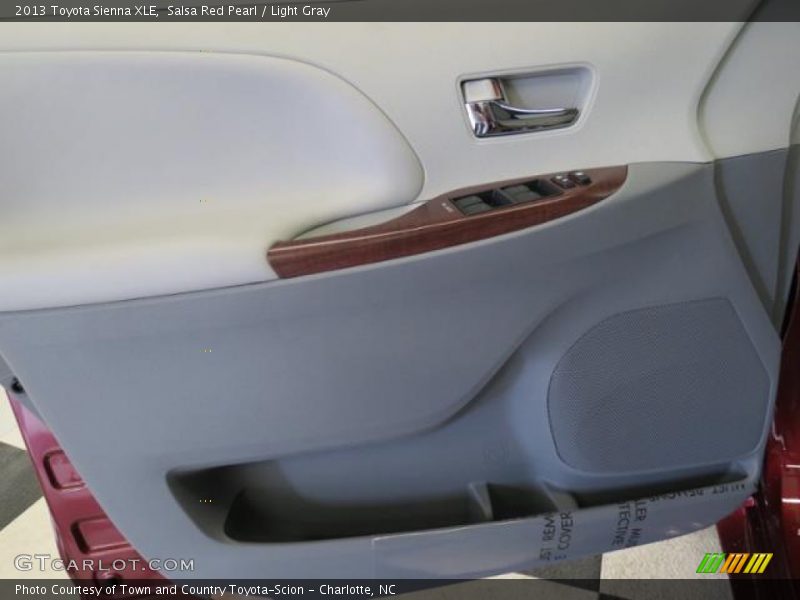 Salsa Red Pearl / Light Gray 2013 Toyota Sienna XLE
