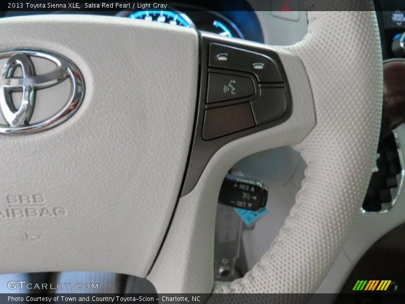 Controls of 2013 Sienna XLE