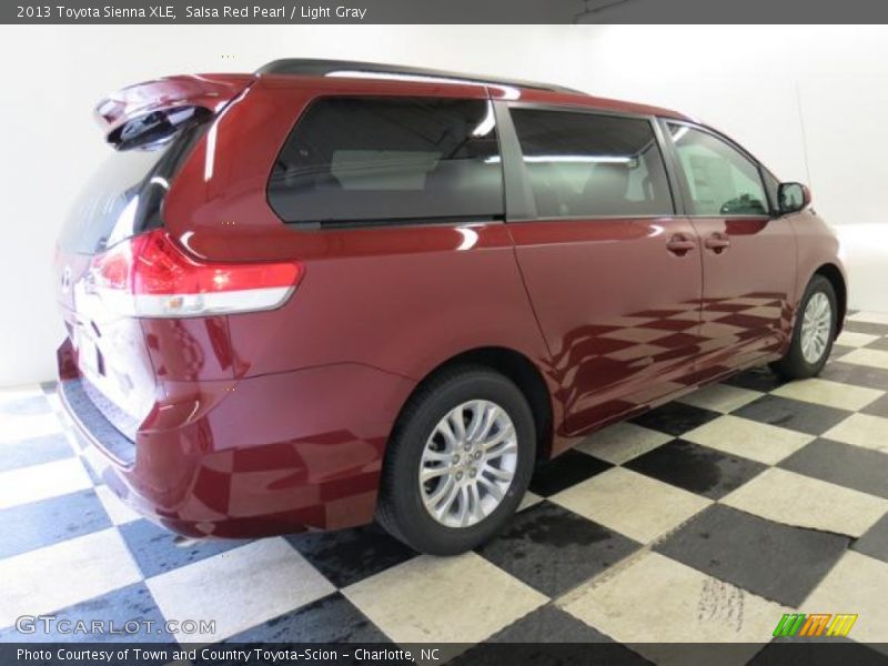 Salsa Red Pearl / Light Gray 2013 Toyota Sienna XLE