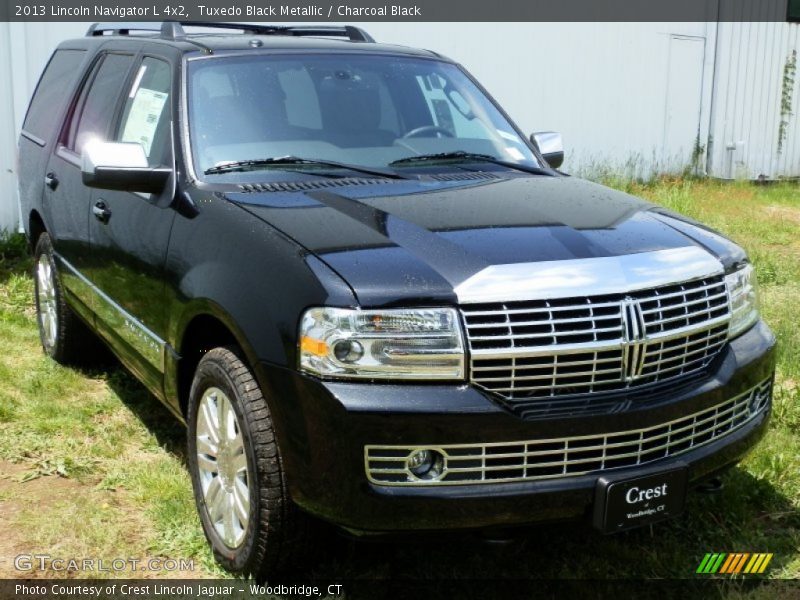 Tuxedo Black Metallic / Charcoal Black 2013 Lincoln Navigator L 4x2