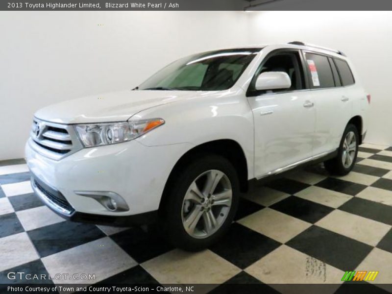Blizzard White Pearl / Ash 2013 Toyota Highlander Limited
