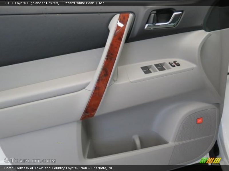Blizzard White Pearl / Ash 2013 Toyota Highlander Limited