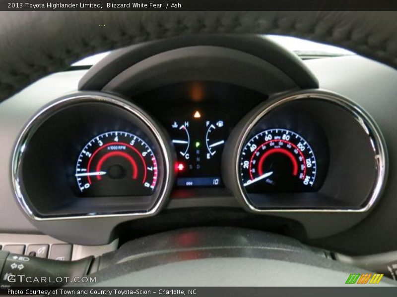 Blizzard White Pearl / Ash 2013 Toyota Highlander Limited