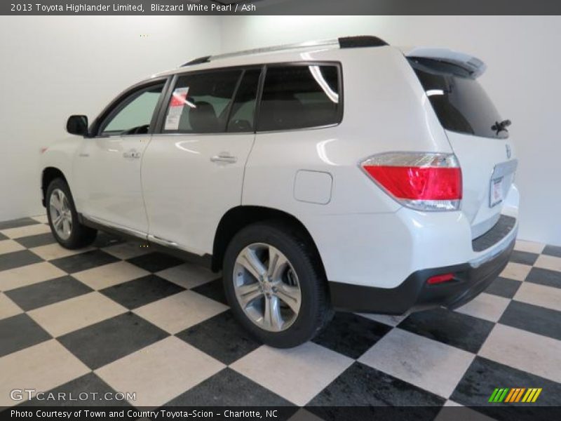 Blizzard White Pearl / Ash 2013 Toyota Highlander Limited