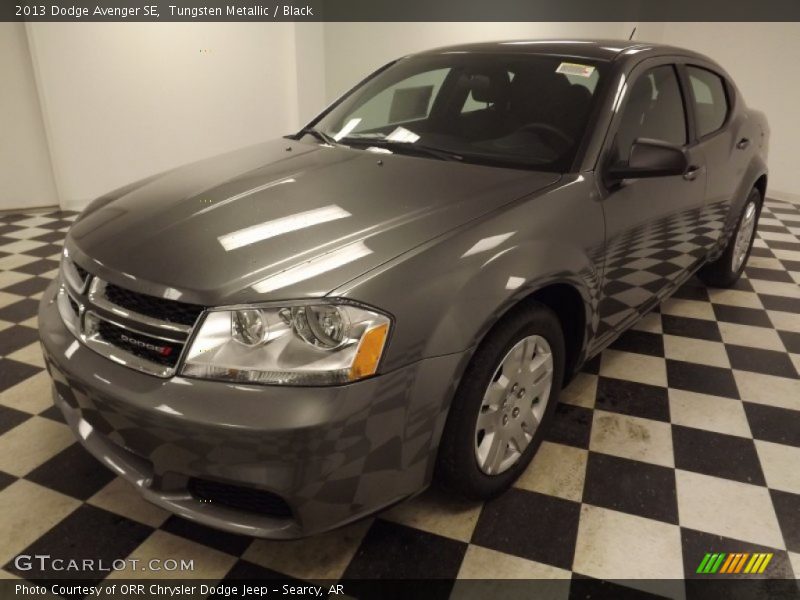 Tungsten Metallic / Black 2013 Dodge Avenger SE