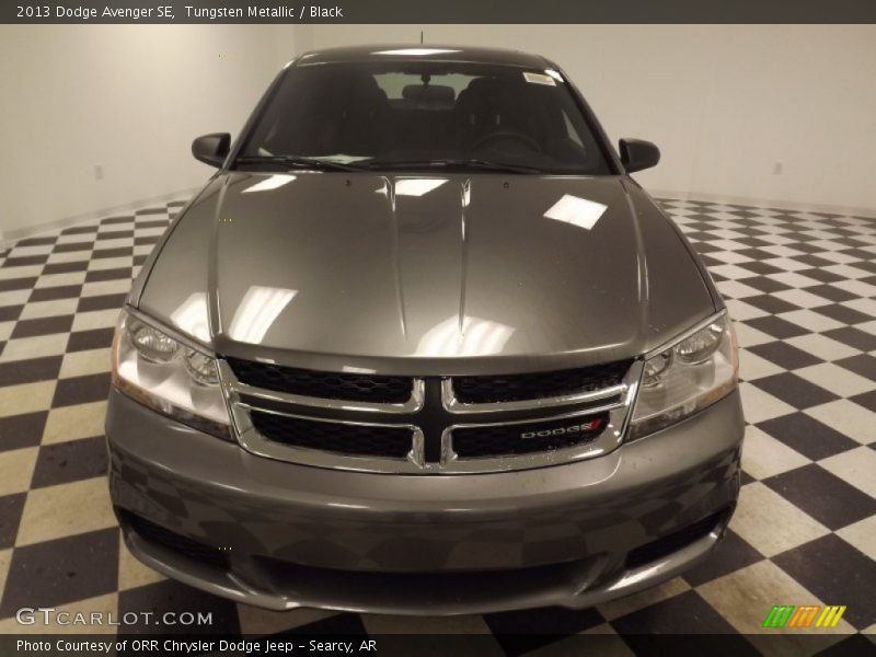 Tungsten Metallic / Black 2013 Dodge Avenger SE