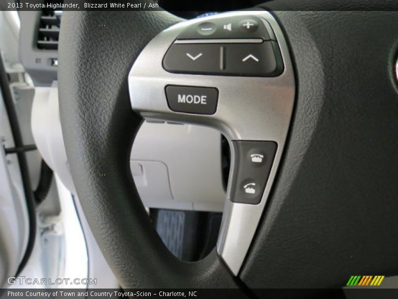 Blizzard White Pearl / Ash 2013 Toyota Highlander