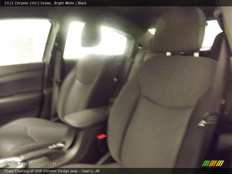 Bright White / Black 2013 Chrysler 200 S Sedan