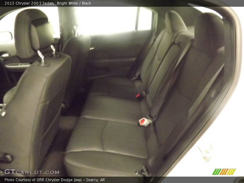 Bright White / Black 2013 Chrysler 200 S Sedan