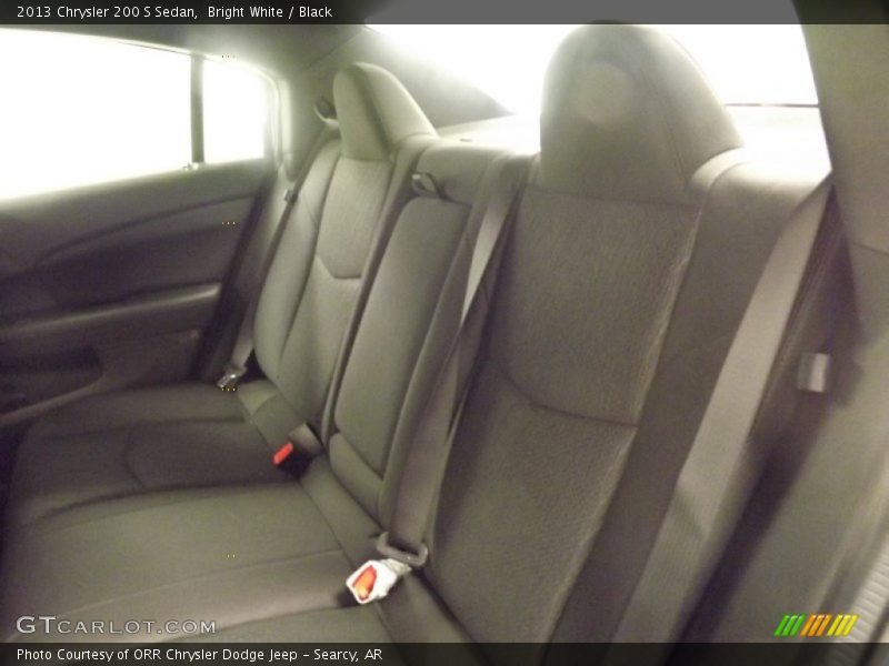 Bright White / Black 2013 Chrysler 200 S Sedan