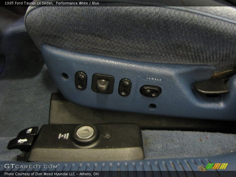 Front Seat of 1995 Taurus LX Sedan