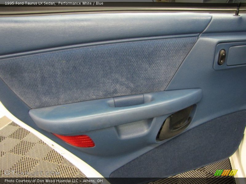 Door Panel of 1995 Taurus LX Sedan