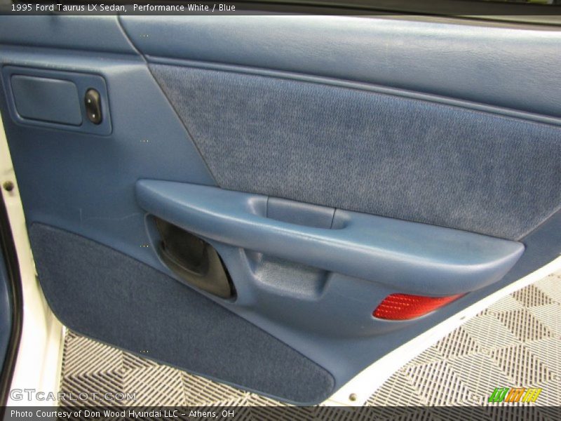 Door Panel of 1995 Taurus LX Sedan