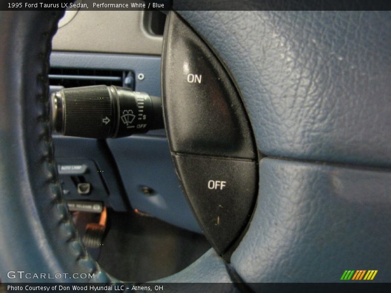 Controls of 1995 Taurus LX Sedan