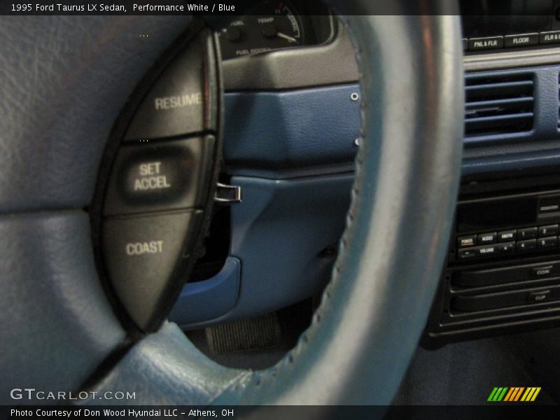 Controls of 1995 Taurus LX Sedan