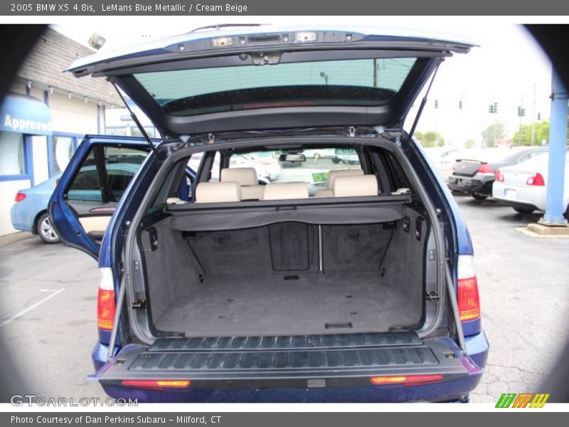  2005 X5 4.8is Trunk