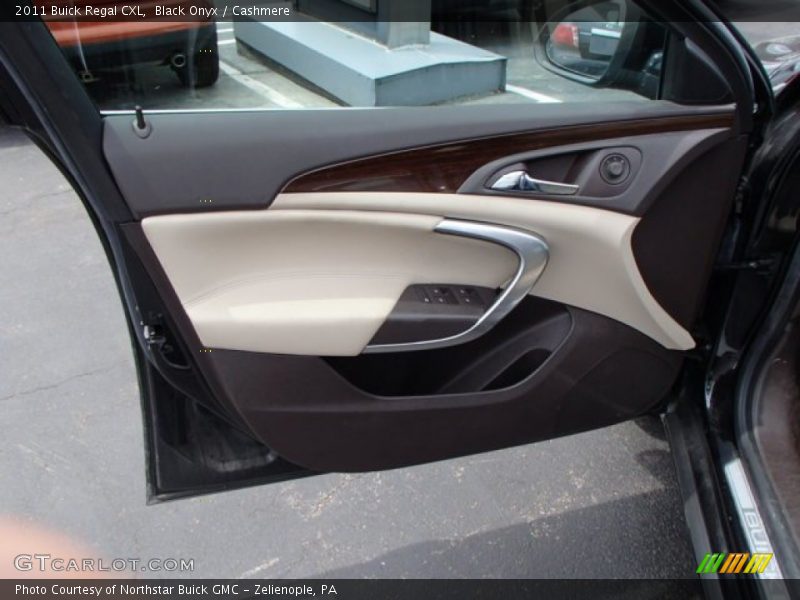 Black Onyx / Cashmere 2011 Buick Regal CXL