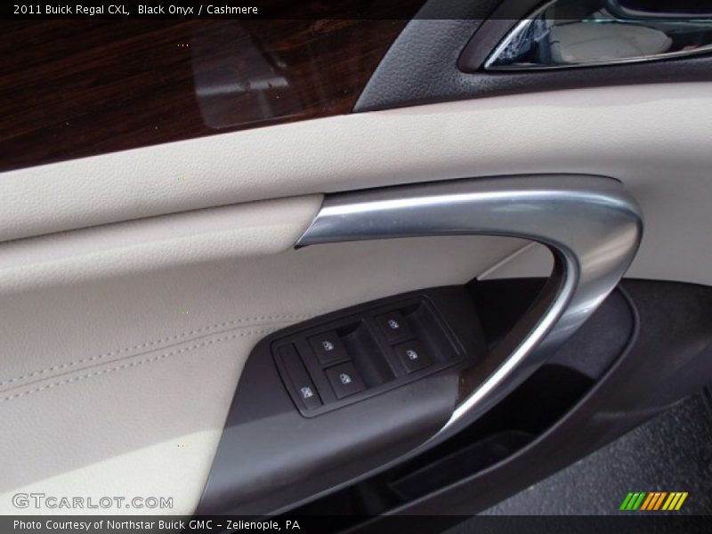 Black Onyx / Cashmere 2011 Buick Regal CXL