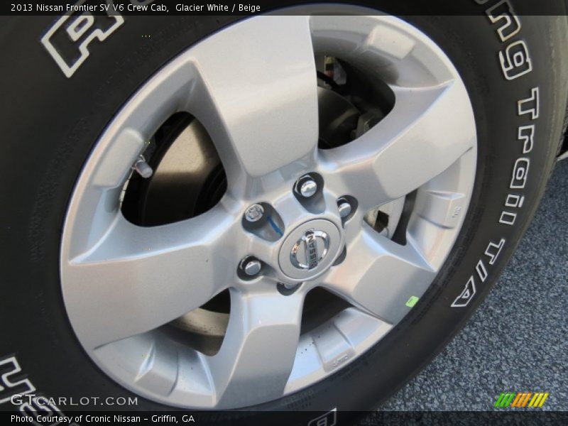 Glacier White / Beige 2013 Nissan Frontier SV V6 Crew Cab