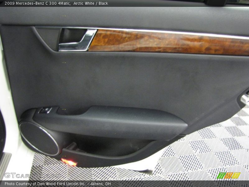 Arctic White / Black 2009 Mercedes-Benz C 300 4Matic