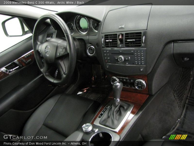 Arctic White / Black 2009 Mercedes-Benz C 300 4Matic