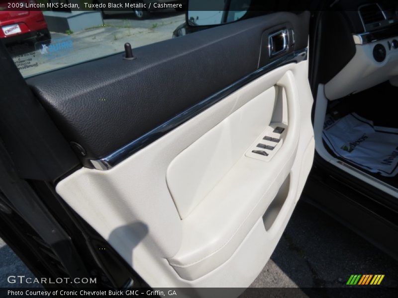 Tuxedo Black Metallic / Cashmere 2009 Lincoln MKS Sedan