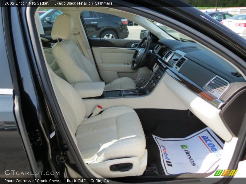 Tuxedo Black Metallic / Cashmere 2009 Lincoln MKS Sedan