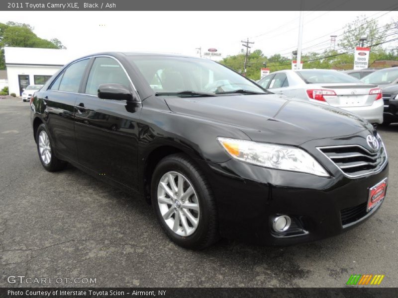 Black / Ash 2011 Toyota Camry XLE