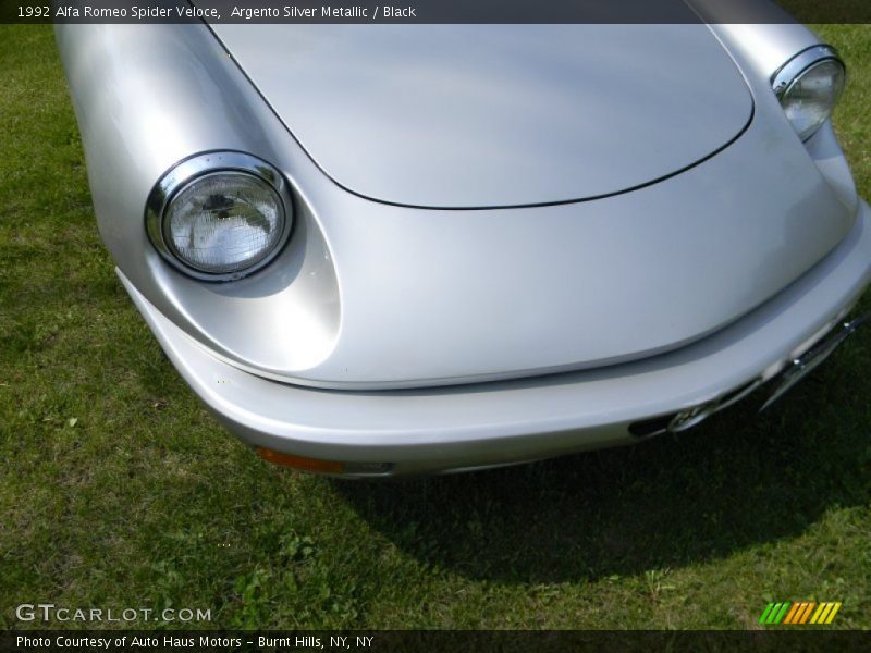 Argento Silver Metallic / Black 1992 Alfa Romeo Spider Veloce