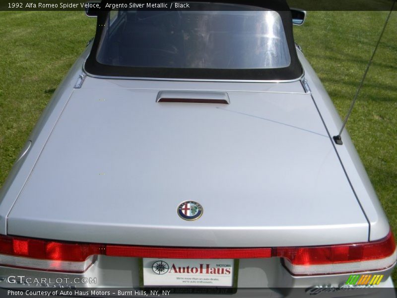 Argento Silver Metallic / Black 1992 Alfa Romeo Spider Veloce