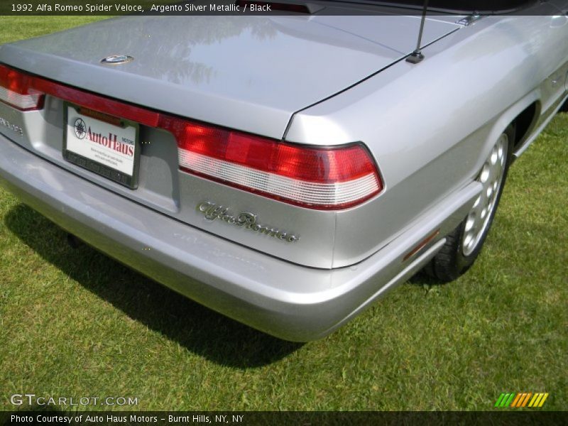 Argento Silver Metallic / Black 1992 Alfa Romeo Spider Veloce